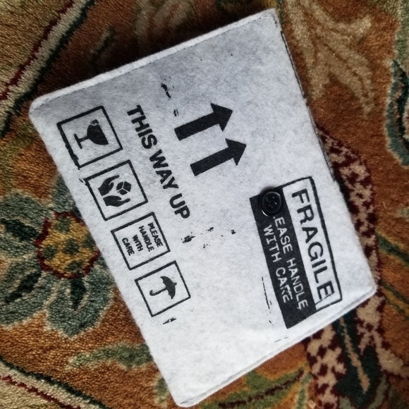 Felt Bag by Goods of Desire - Picture 2 of 6